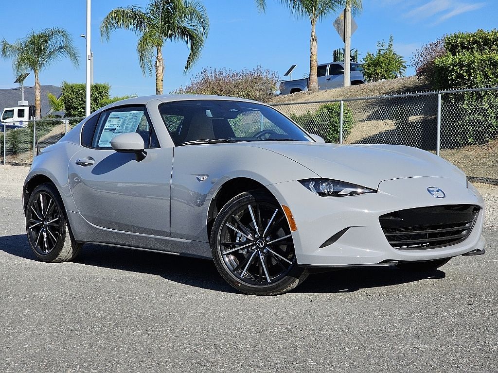 2025 Mazda MX-5 Miata Miata RF Grand Touring photo 2