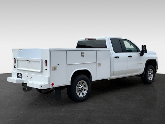 2025 Chevrolet Silverado 2500HD photo 4