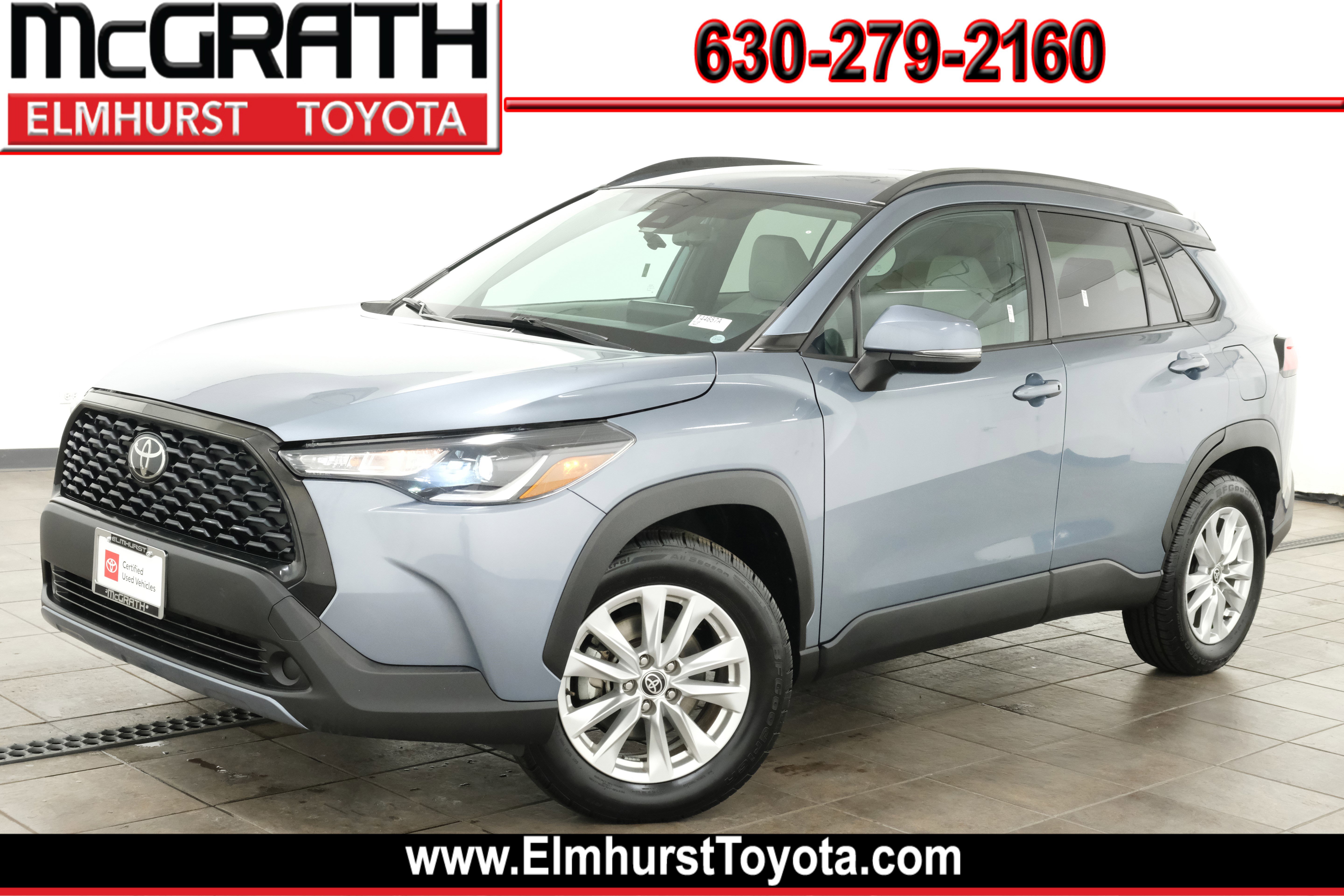 2022 Toyota Corolla Cross LE's photo