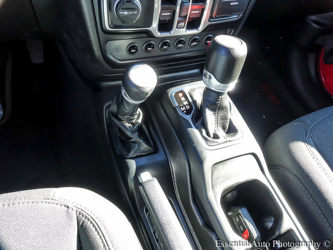 2021 JEEP WRANGLER - Image 16