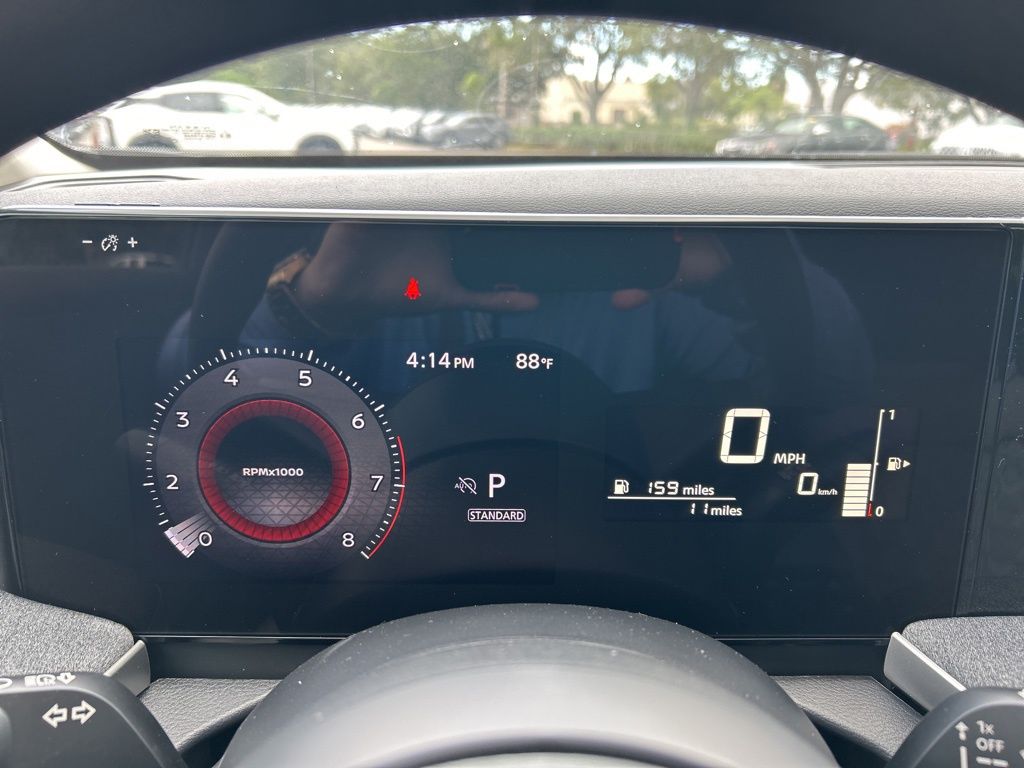2025 Nissan Kicks SV photo 16