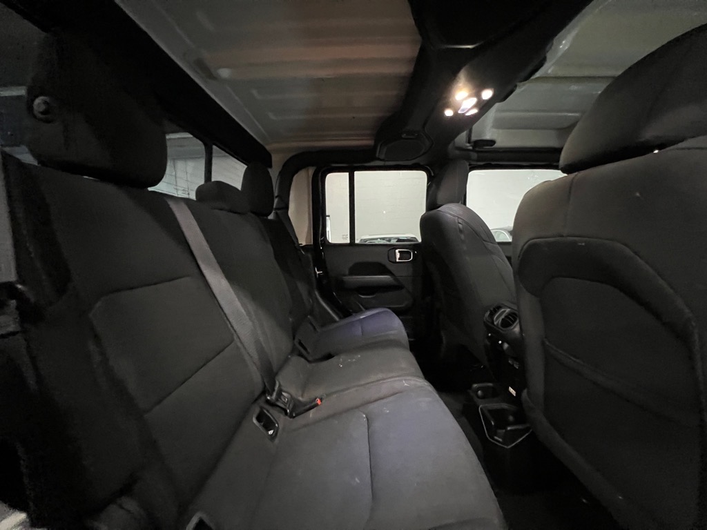 2023 Jeep Gladiator Overland photo 12