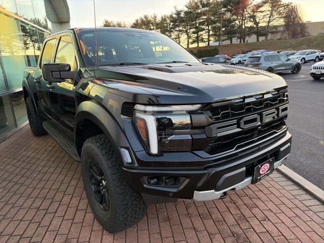 2025 Ford F-150 Raptor's photo