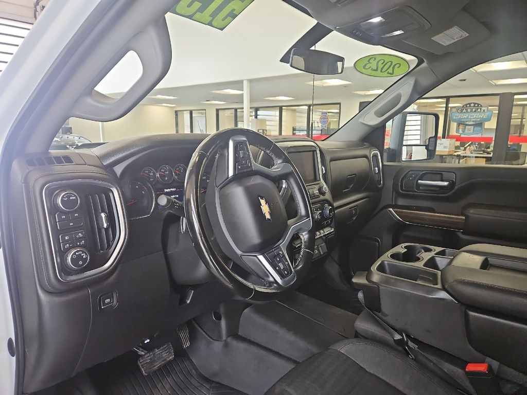 2023 Chevrolet Silverado 2500HD LT photo 7
