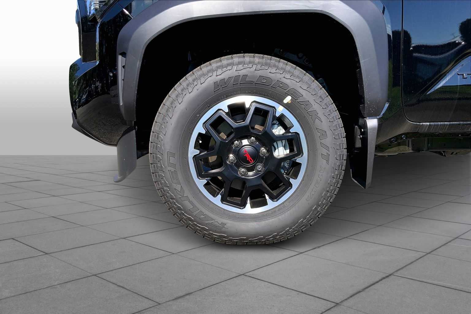 2025 Toyota Tacoma TRD Off-Road 4x4 Double Cab photo 11
