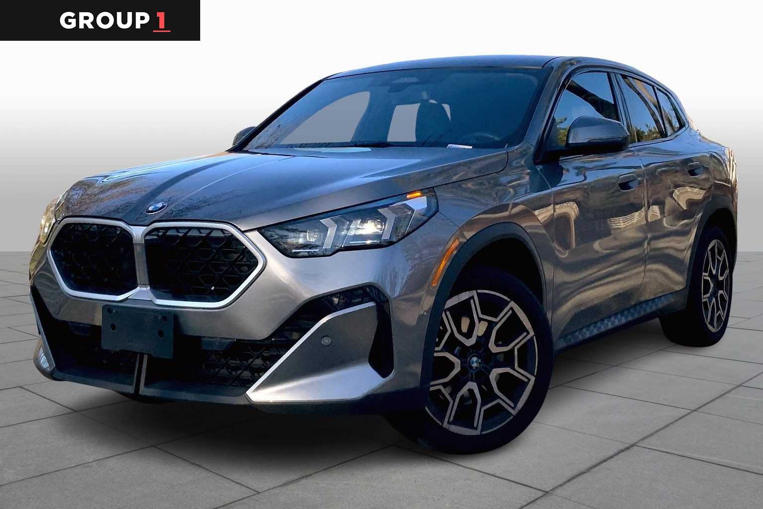 2025 BMW X2 28i's photo