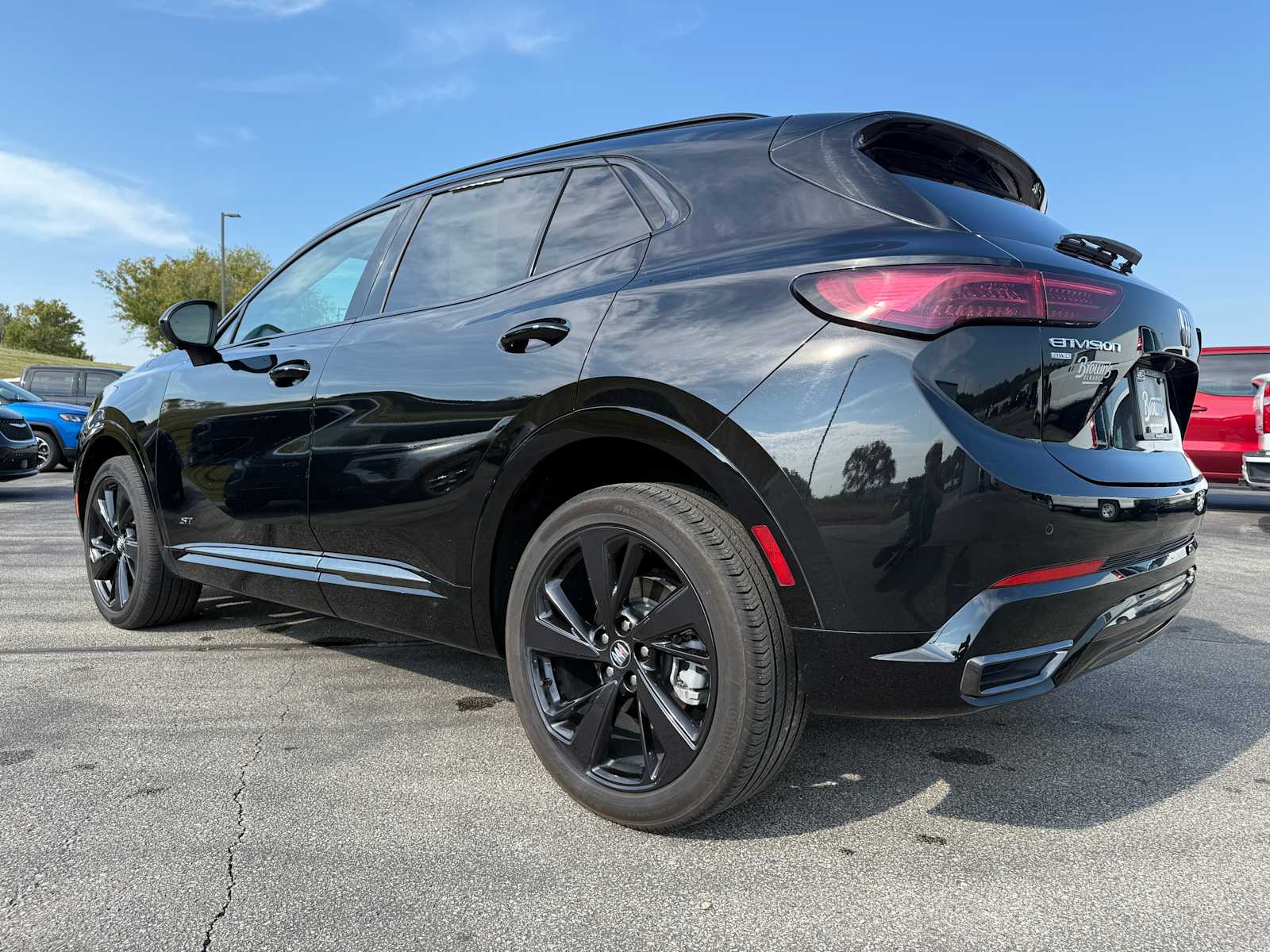 2025 Buick Envision Sport Touring photo 7