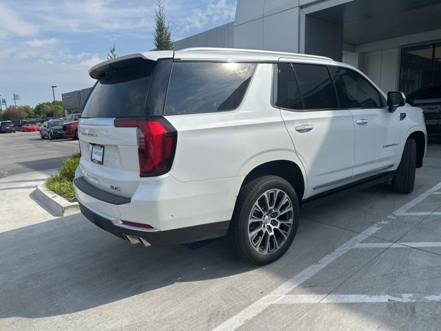2025 Gmc Yukon Denali photo 3