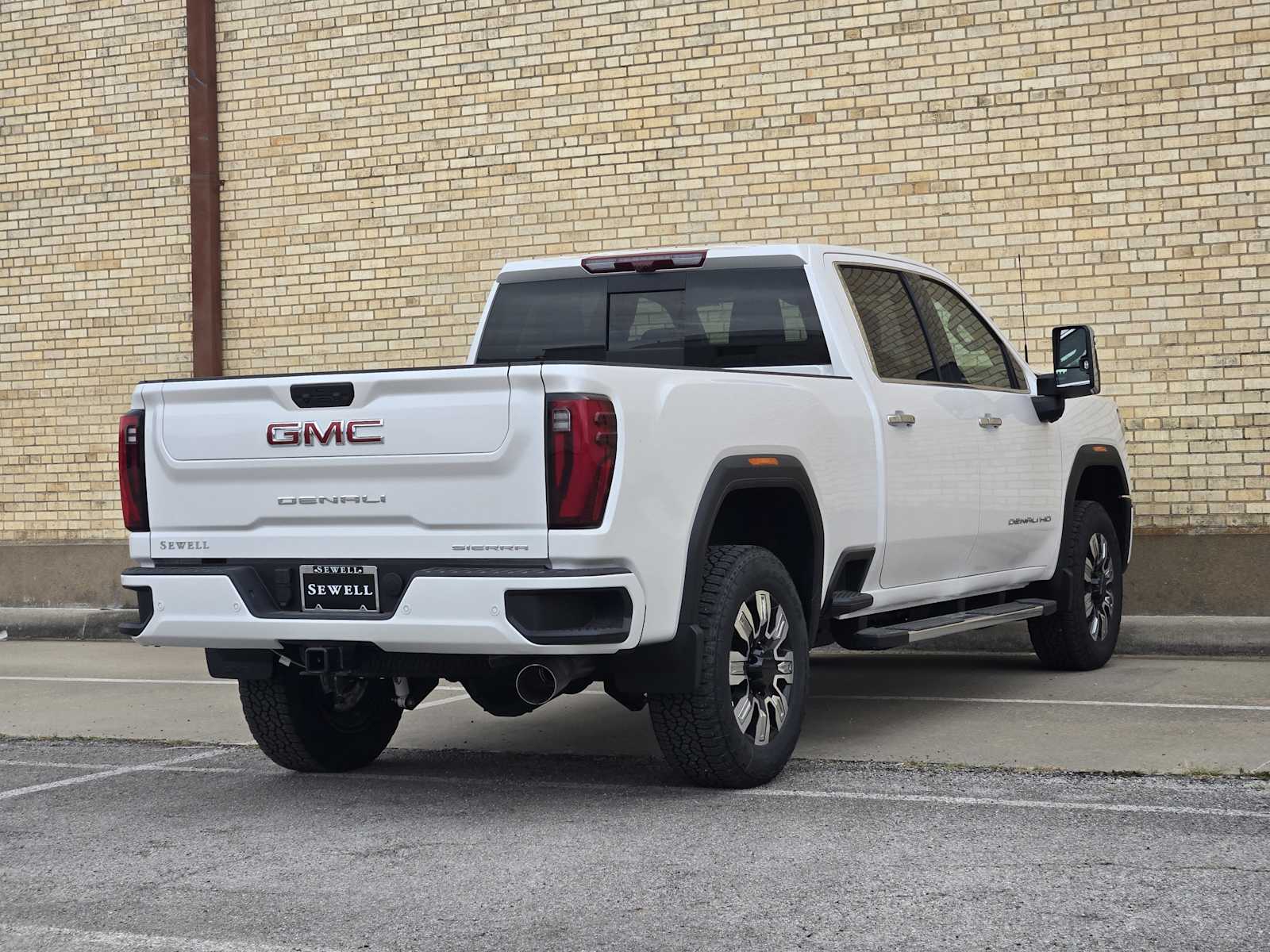 2025 Gmc Sierra 2500 HD Denali photo 3