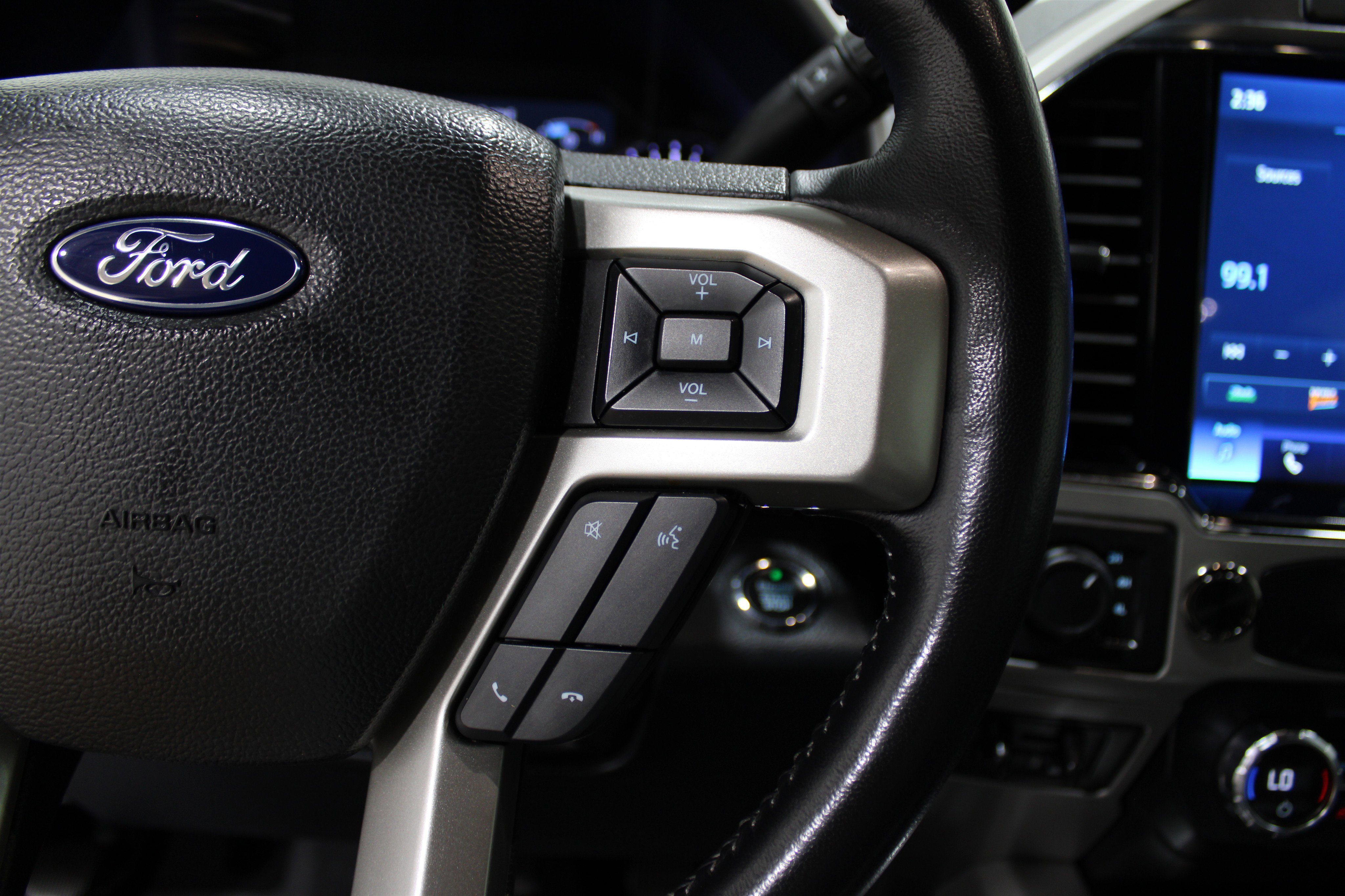 2022 Ford F-250 Lariat photo 5