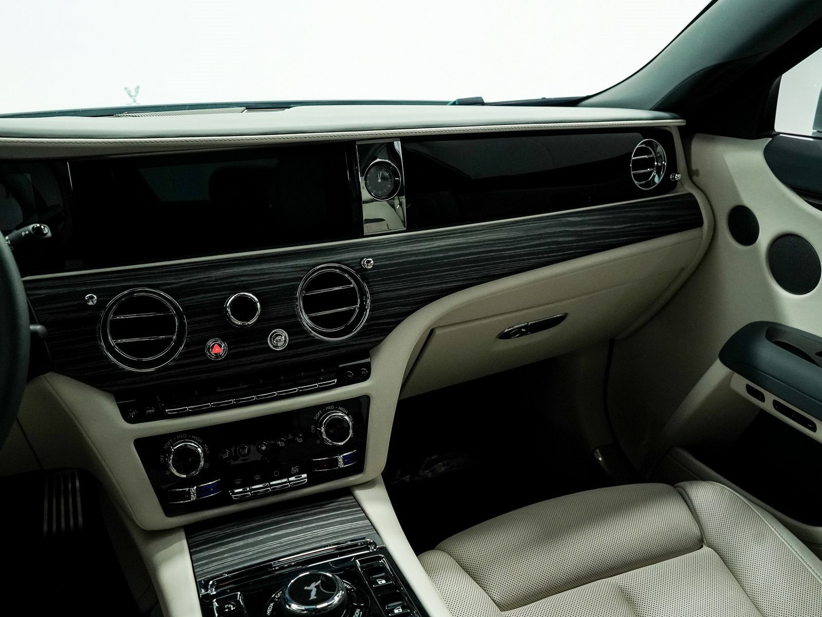 2022 Rolls Royce Ghost RR21 photo 32