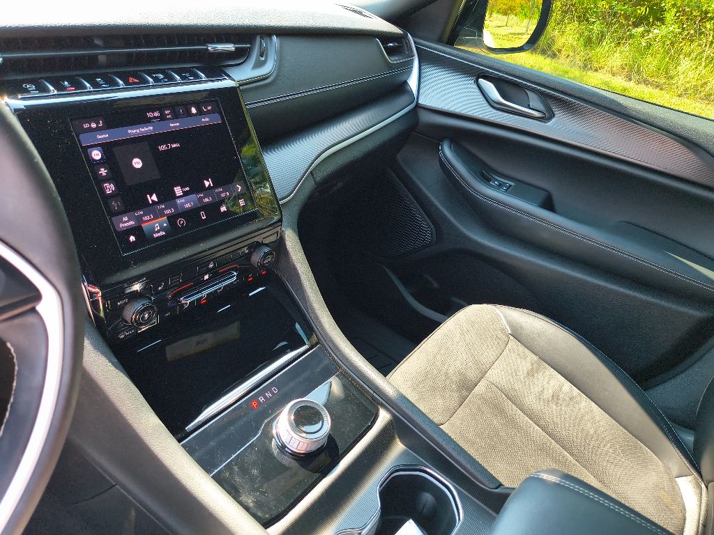 2023 Jeep Grand Cherokee Altitude X photo 18