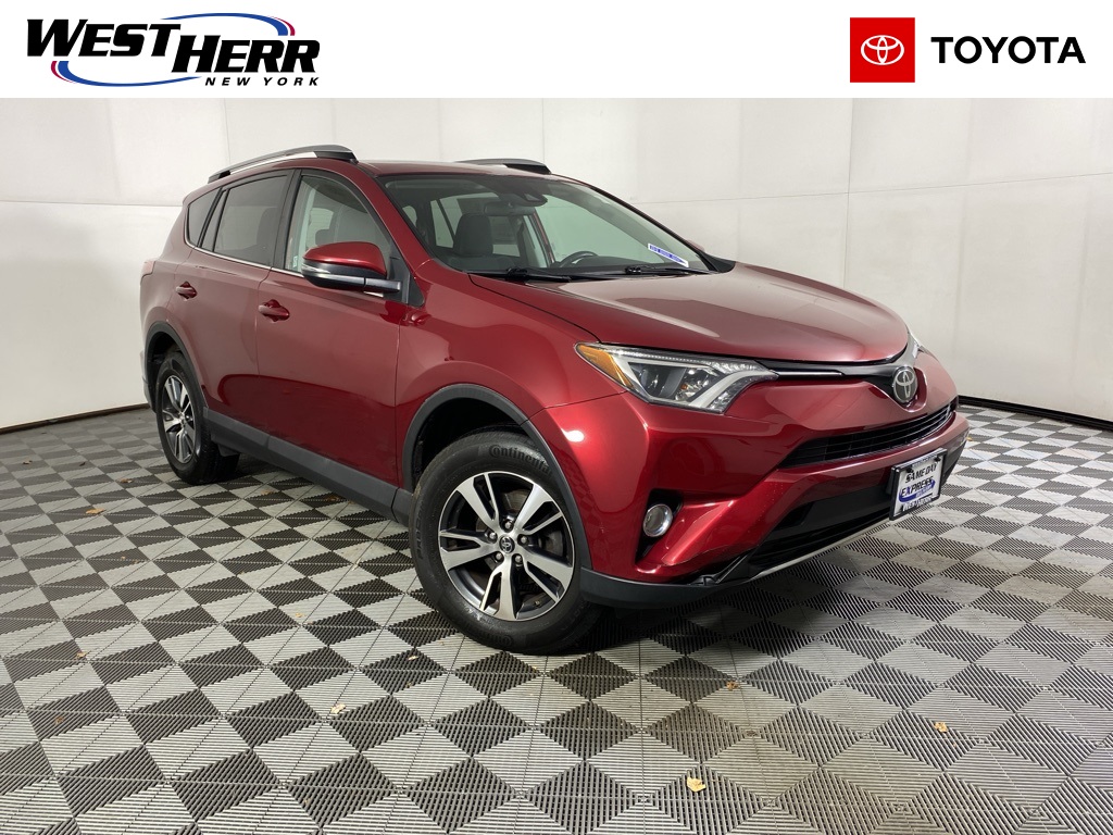 2018 Toyota RAV4 XLE's photo