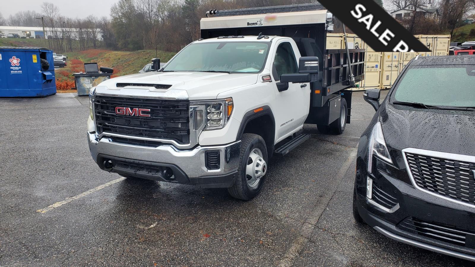 2023 GMC Sierra 3500 Chassis Cab Pro's photo