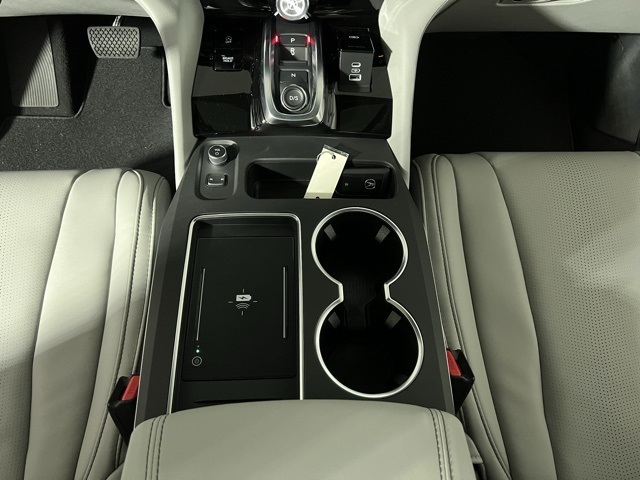 2025 Acura MDX SH-AWD Technology photo 9