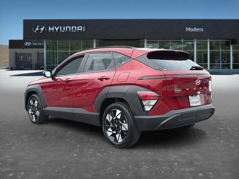 2025 Hyundai Kona SEL photo 4