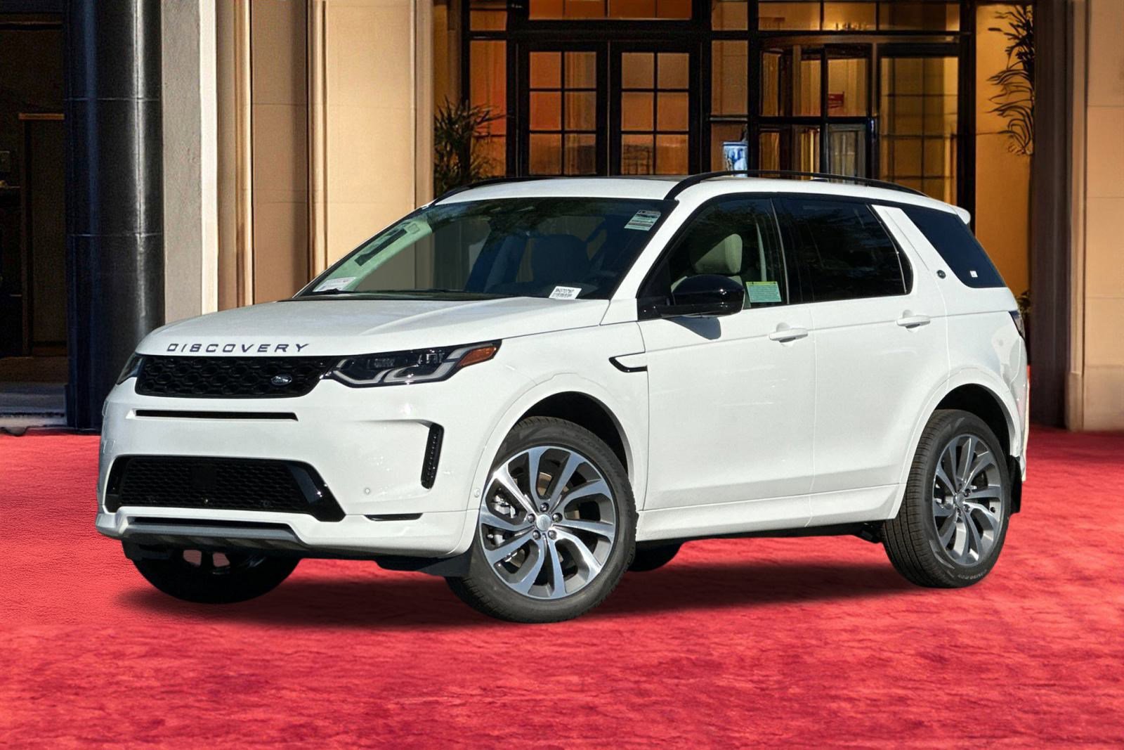 2025 Land Rover Discovery Sport S's photo