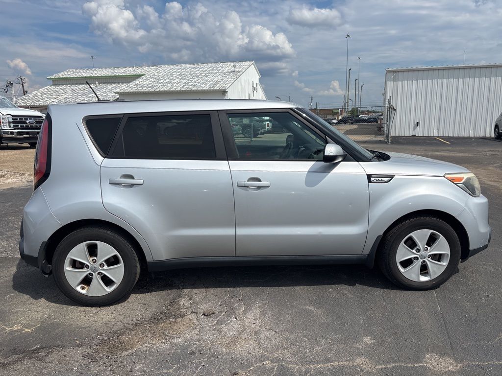 2016 Kia Soul Base photo 3