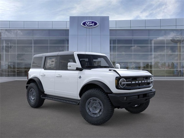 2025 Ford Bronco Outer Banks photo 7