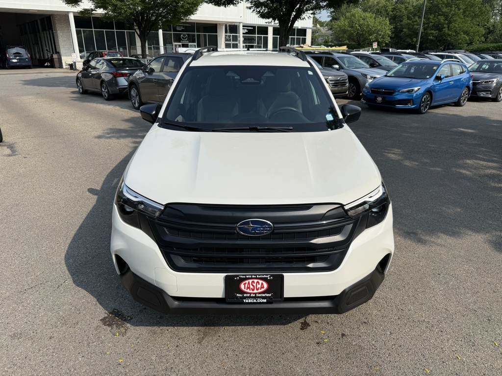 2025 Subaru Forester Base photo 2