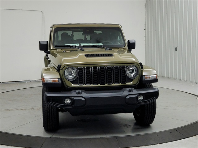 2025 Jeep Gladiator Sport S photo 2