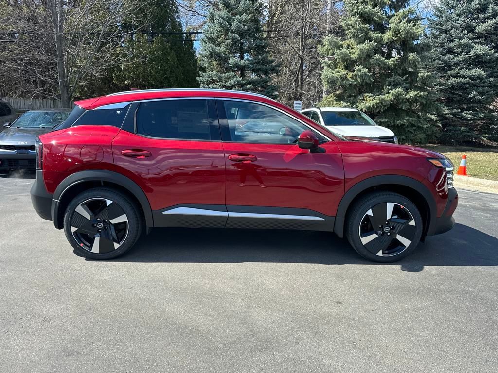 2025 Nissan Kicks SR photo 4