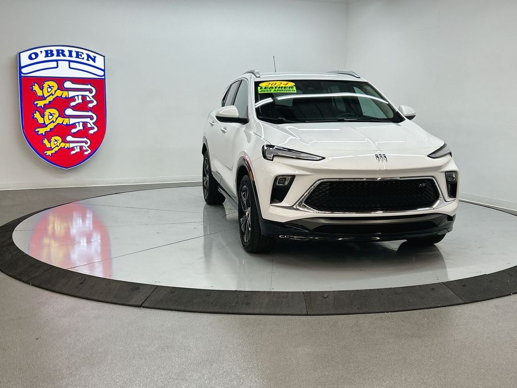 2024 Buick Encore GX Sport Touring's photo