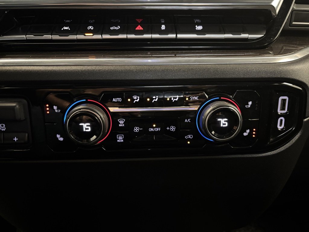 2023 Chevrolet Silverado 1500 LT photo 3