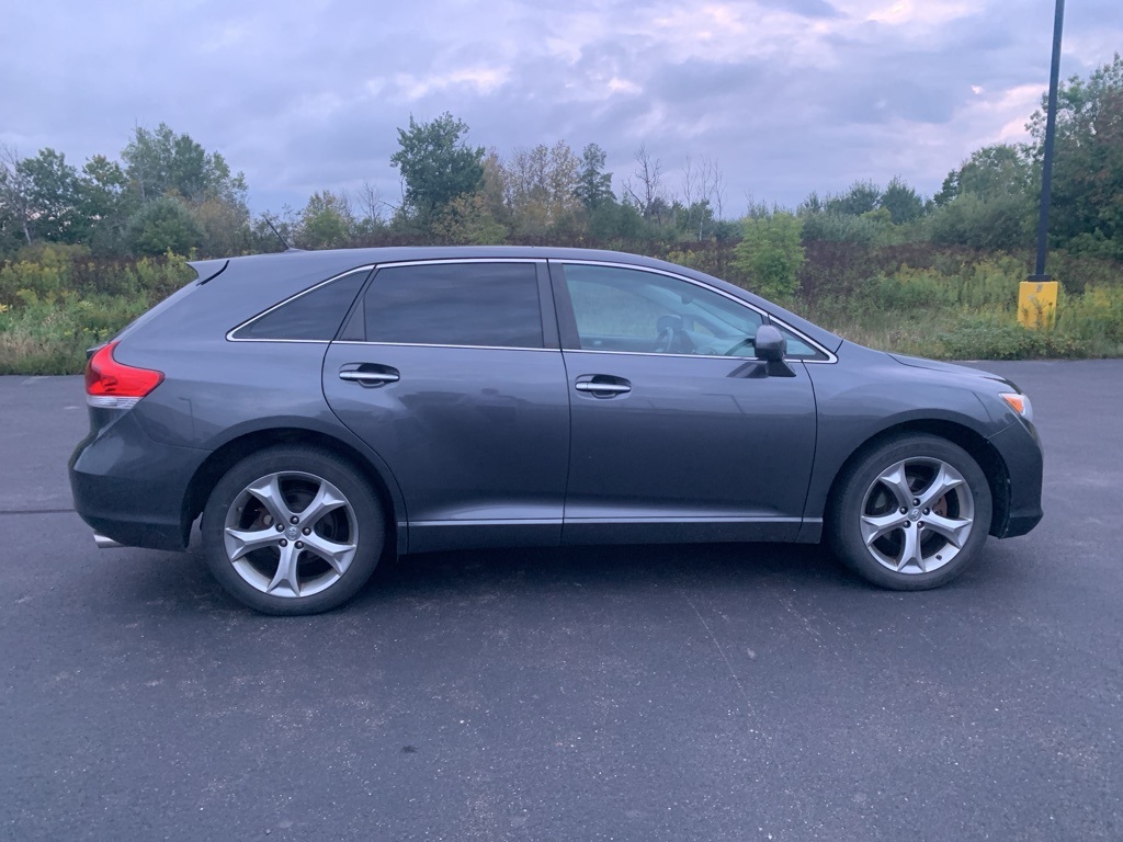 2011 Toyota Venza Base photo 17