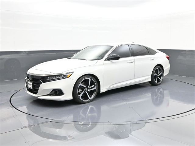 2022 Honda Accord Sport's photo