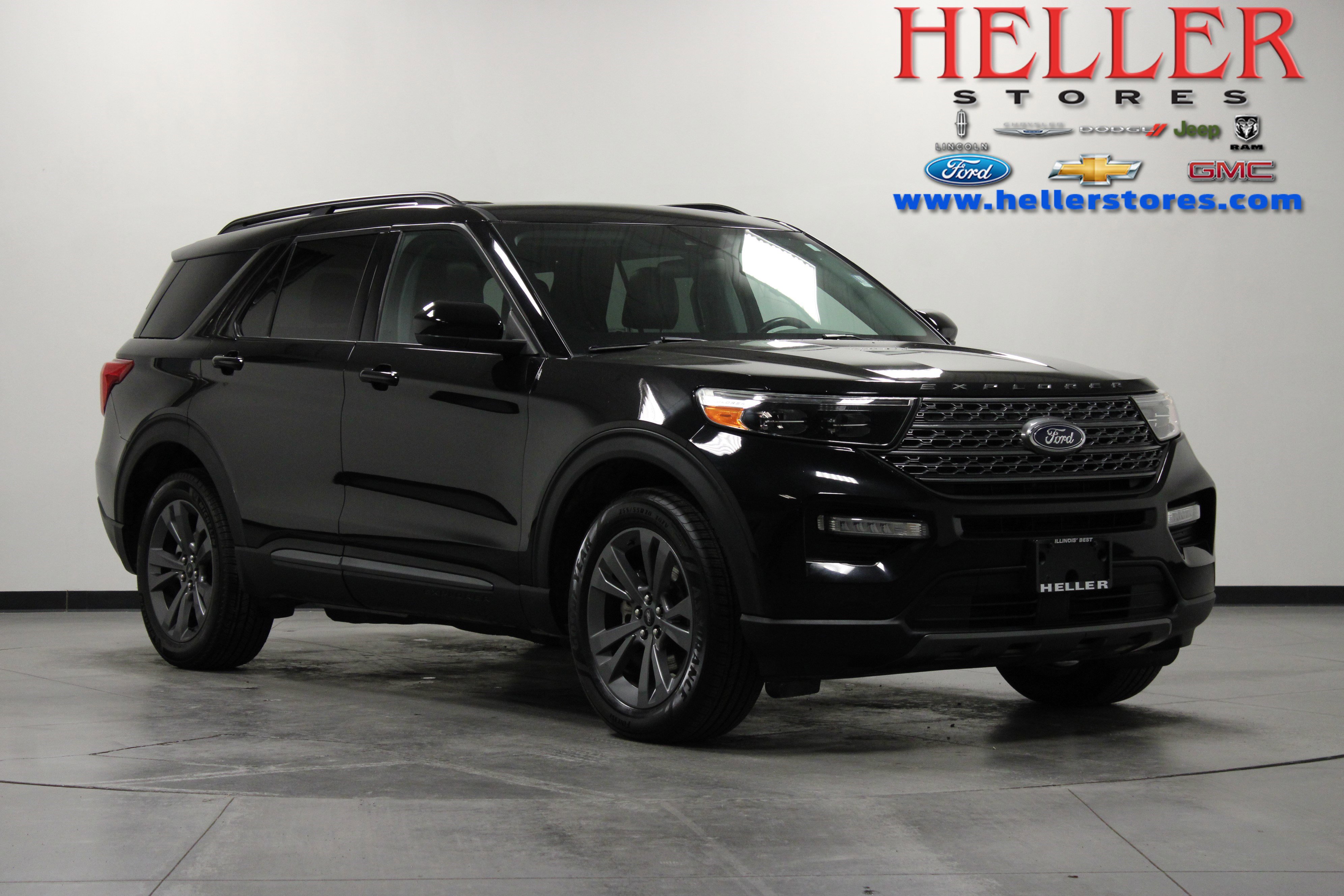 2023 Ford Explorer XLT's photo