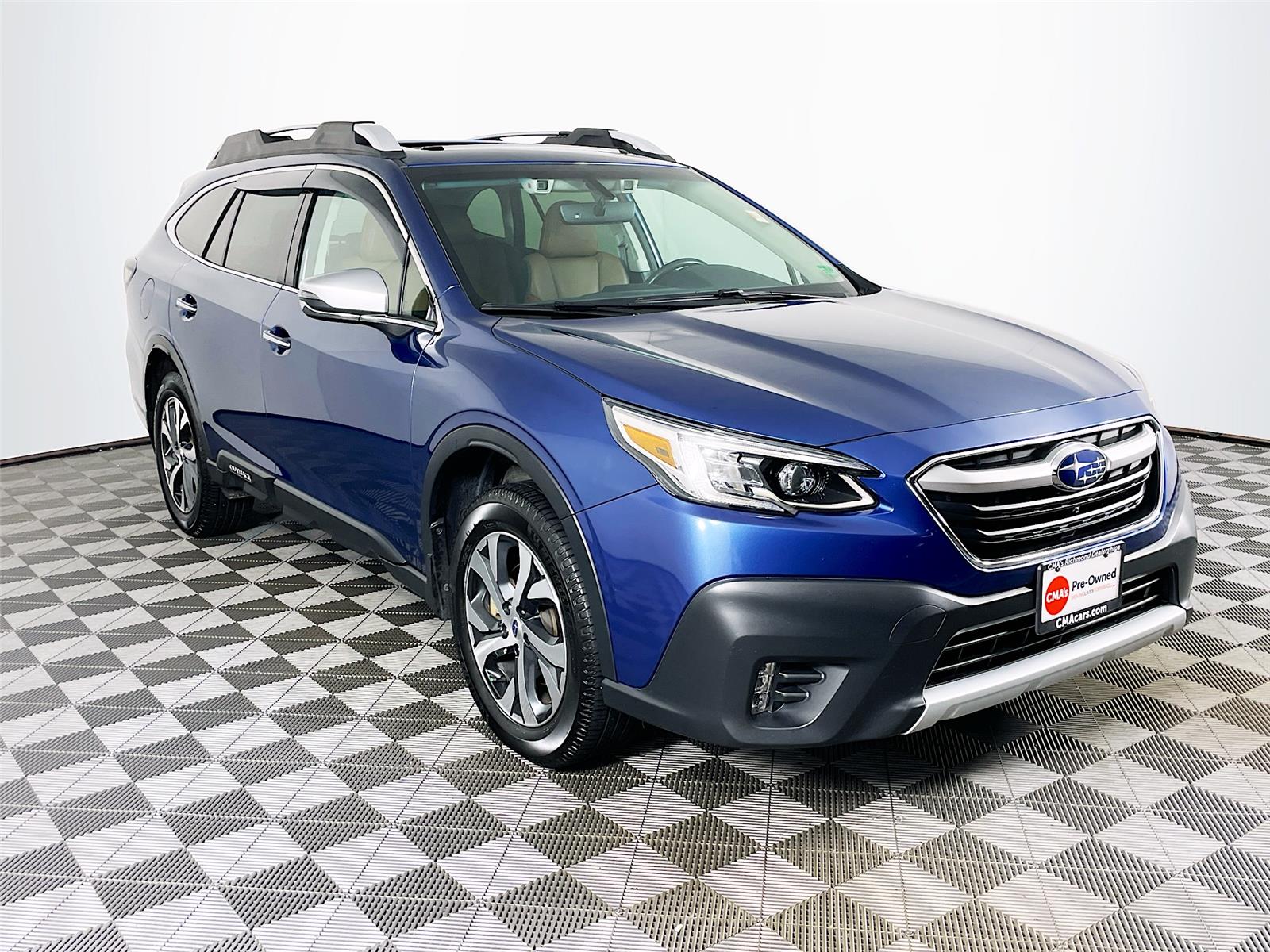 2020 Subaru Outback Touring's photo