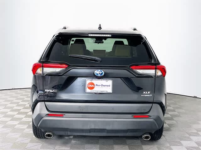 2022 Toyota RAV4 Hybrid XLE photo 6