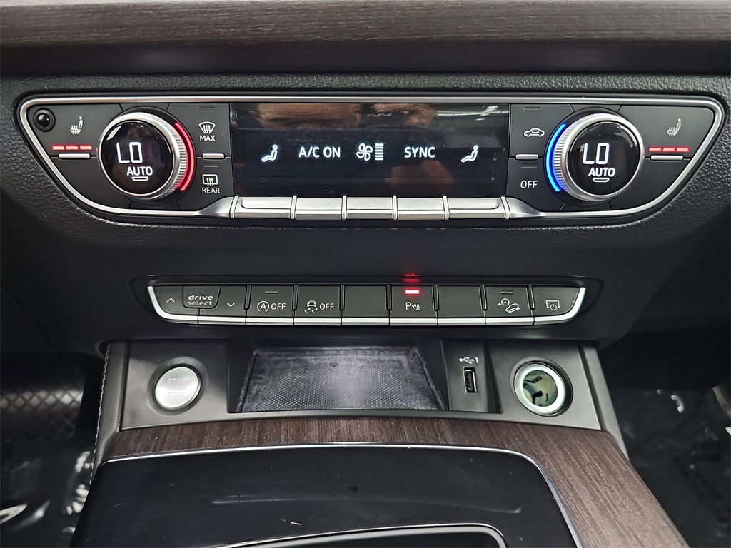 2021 Audi Q5 45 Premium Plus photo 29