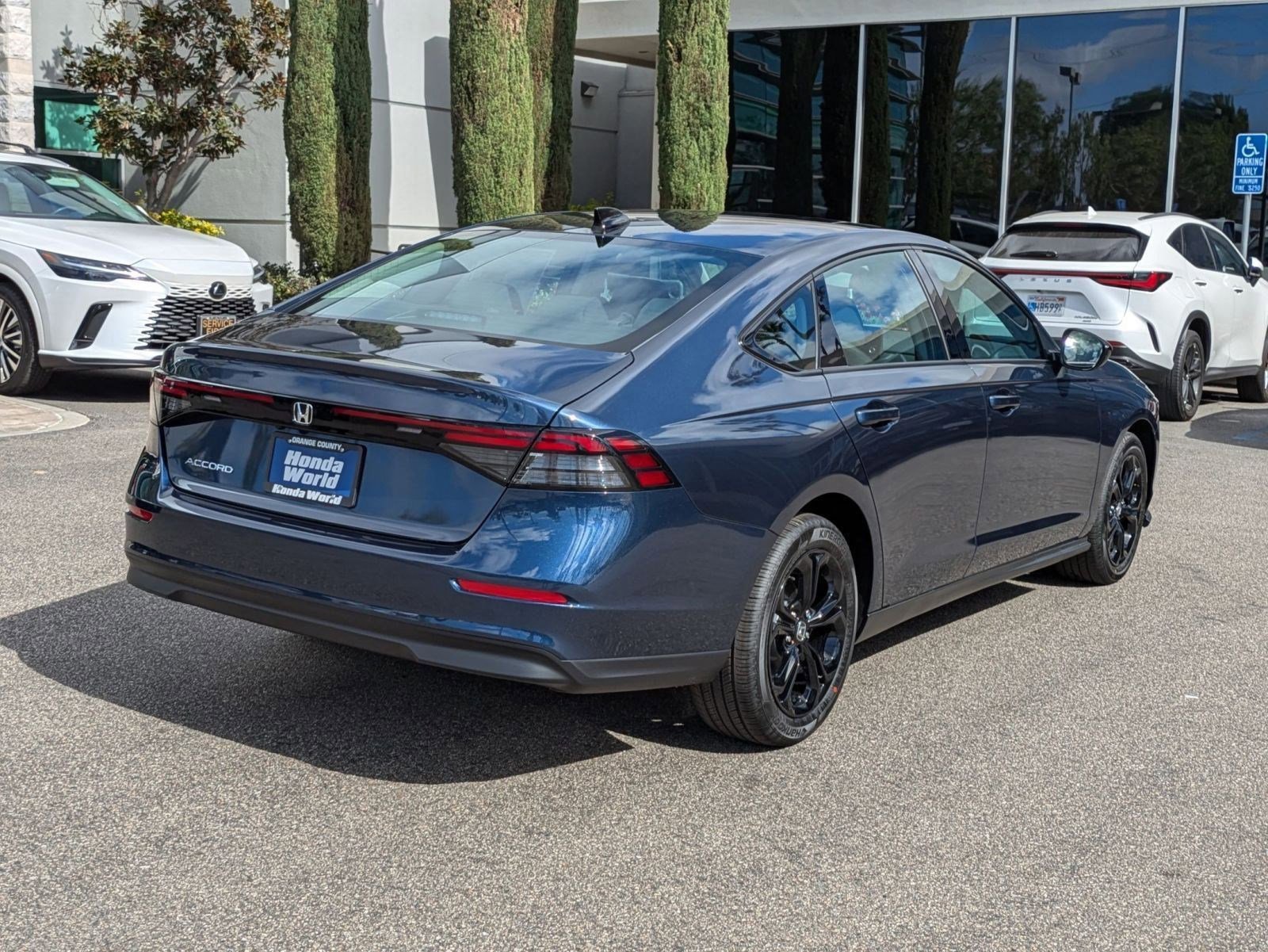 2025 Honda Accord 1.5T SE photo 4