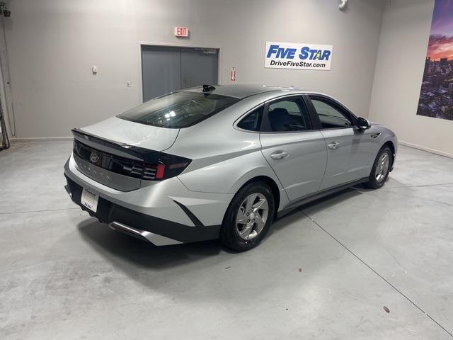 2026 Hyundai Sonata SE photo 3