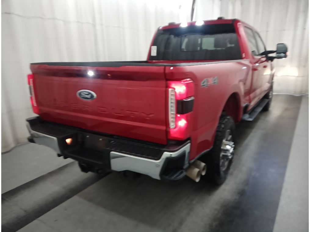 2024 Ford F-350 Lariat photo 3