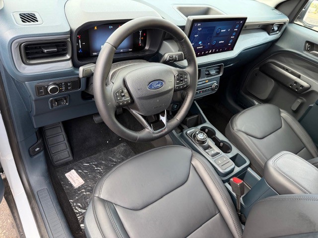 2025 Ford Maverick Lariat photo 10