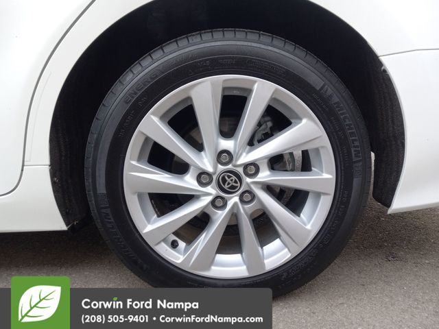 2021 Toyota Camry LE photo 26