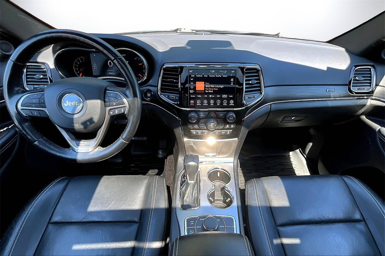 2021 Jeep Grand Cherokee Anniversary Edition photo 13