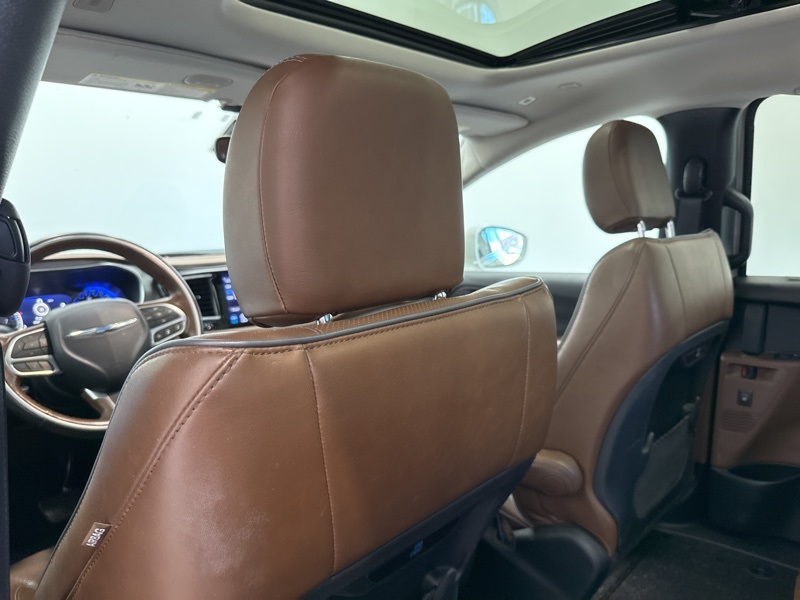 2019 Chrysler Pacifica Limited photo 19