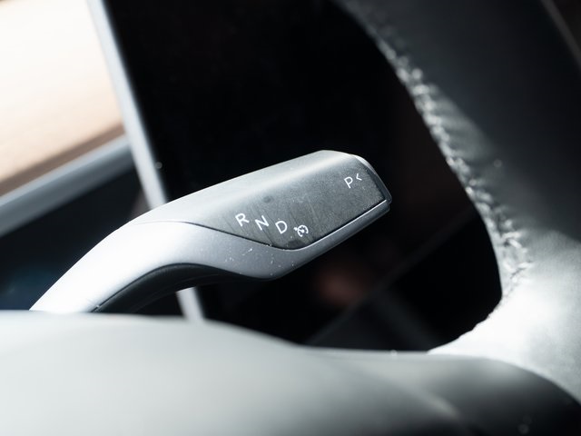 2023 Tesla Model 3 Performance photo 27