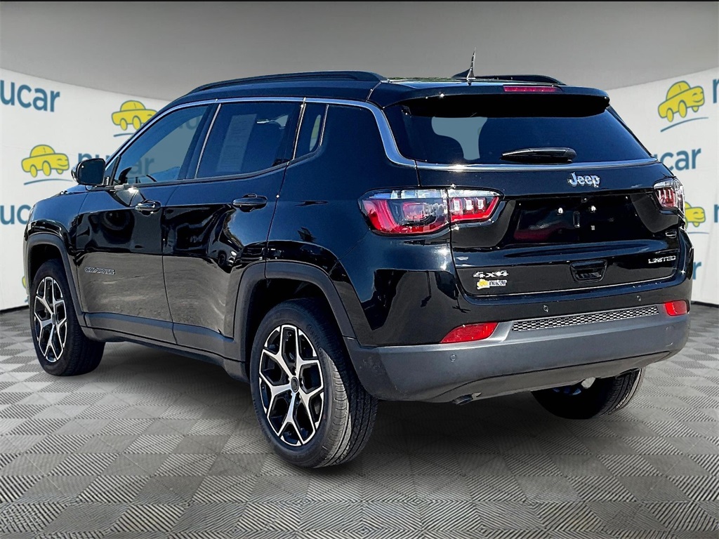 2025 Jeep Compass Limited photo 3