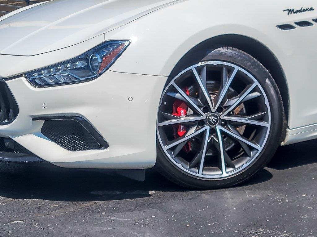 2022 Maserati Ghibli Modena Q4 photo 3