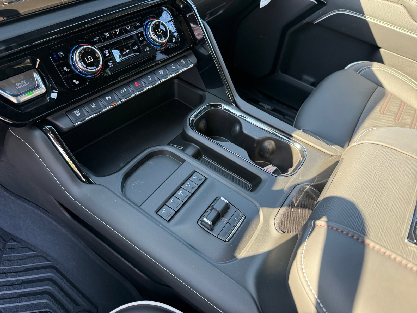 2025 Gmc Sierra HD AT4X photo 13