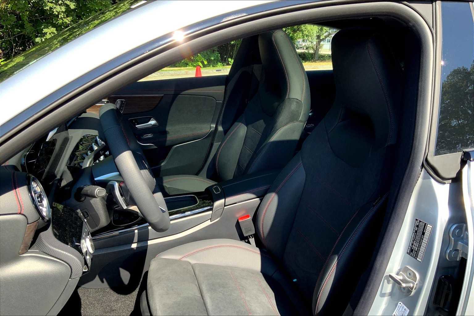 2026 Mercedes Benz CLA 250 4MATIC photo 11