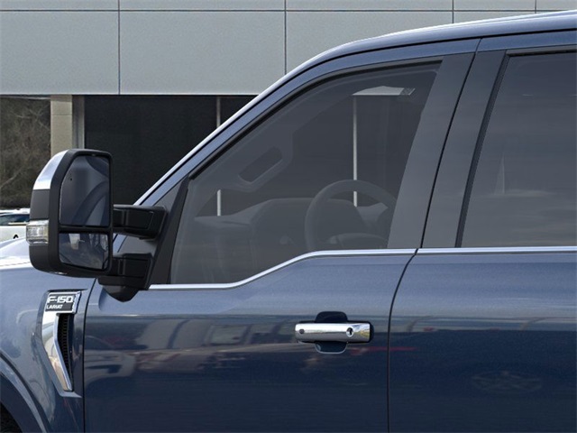 2025 Ford F-150 Lariat photo 18