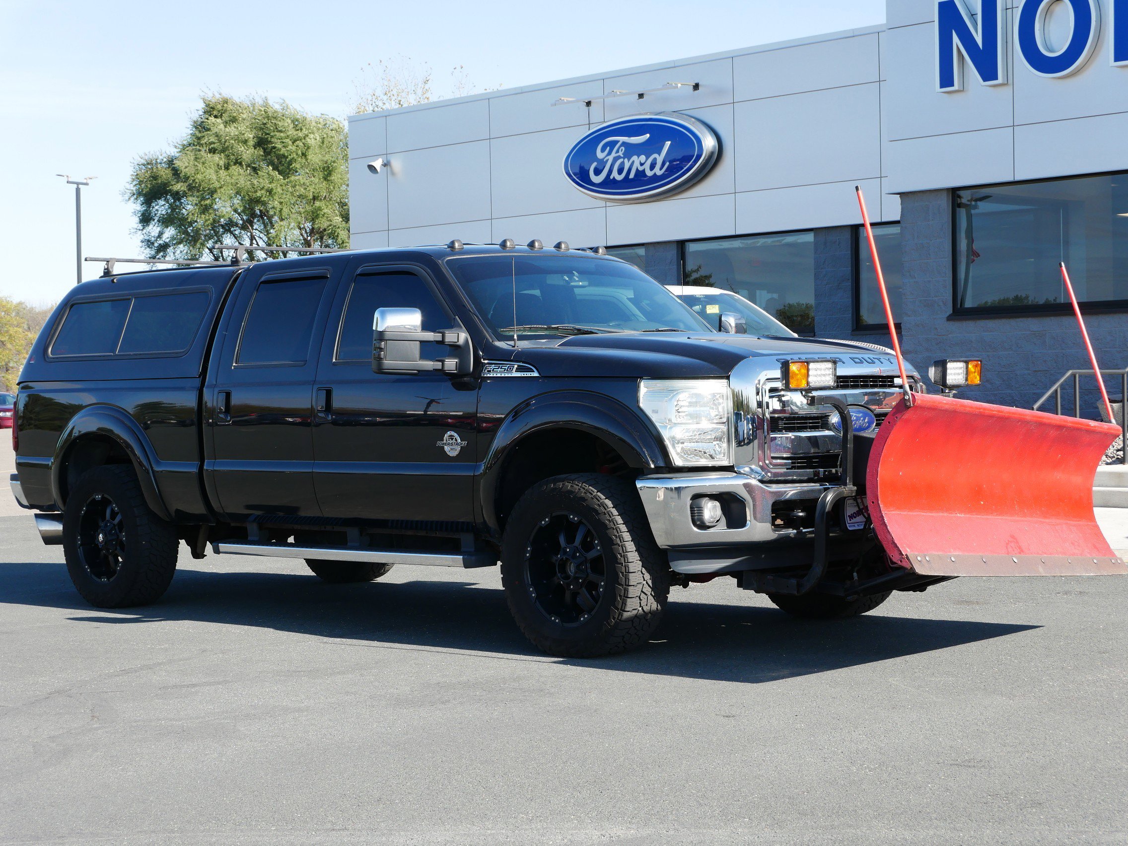 2013 Ford F-250 Lariat photo 2
