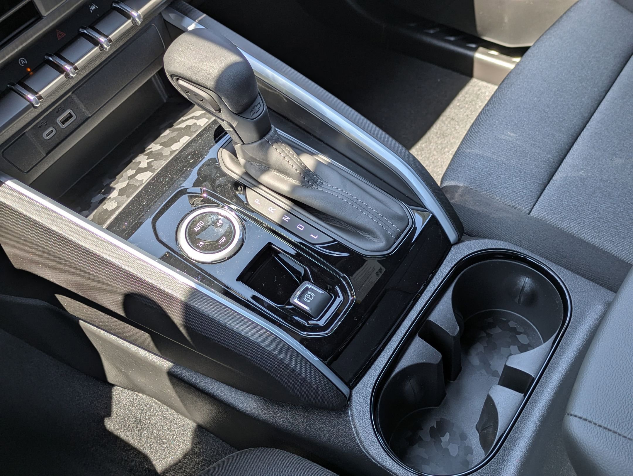 2025 Chevrolet Colorado LT photo 18
