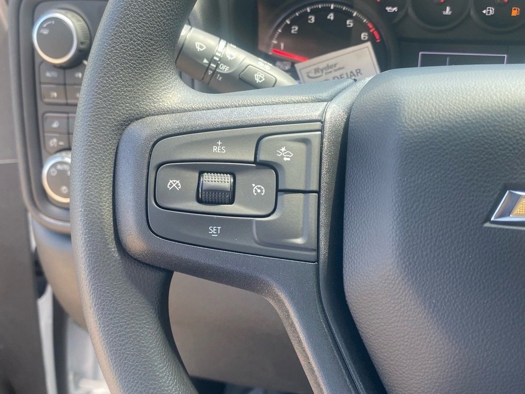 2025 Chevrolet Silverado 1500 photo 9